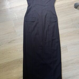 Elegant Black Pinstripe Strapless Midi Dress